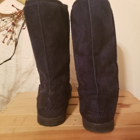 Boots - Picture 3 of 9